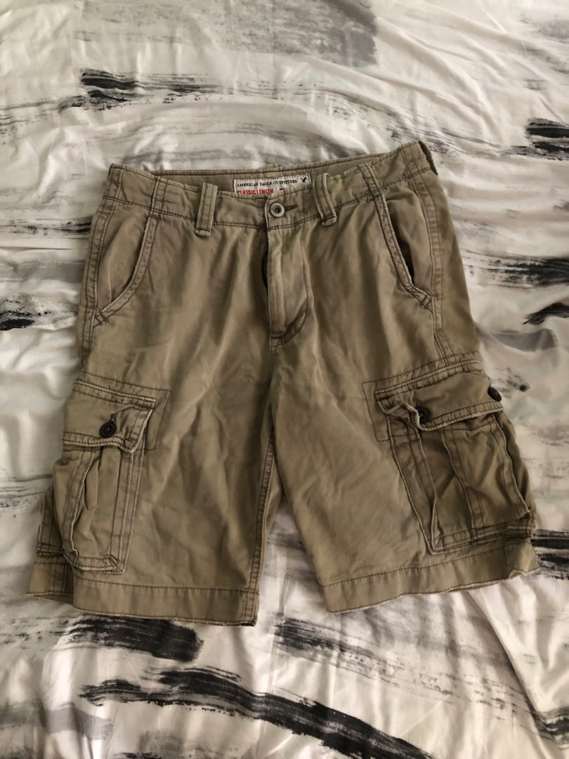 American eagle cargo store shorts