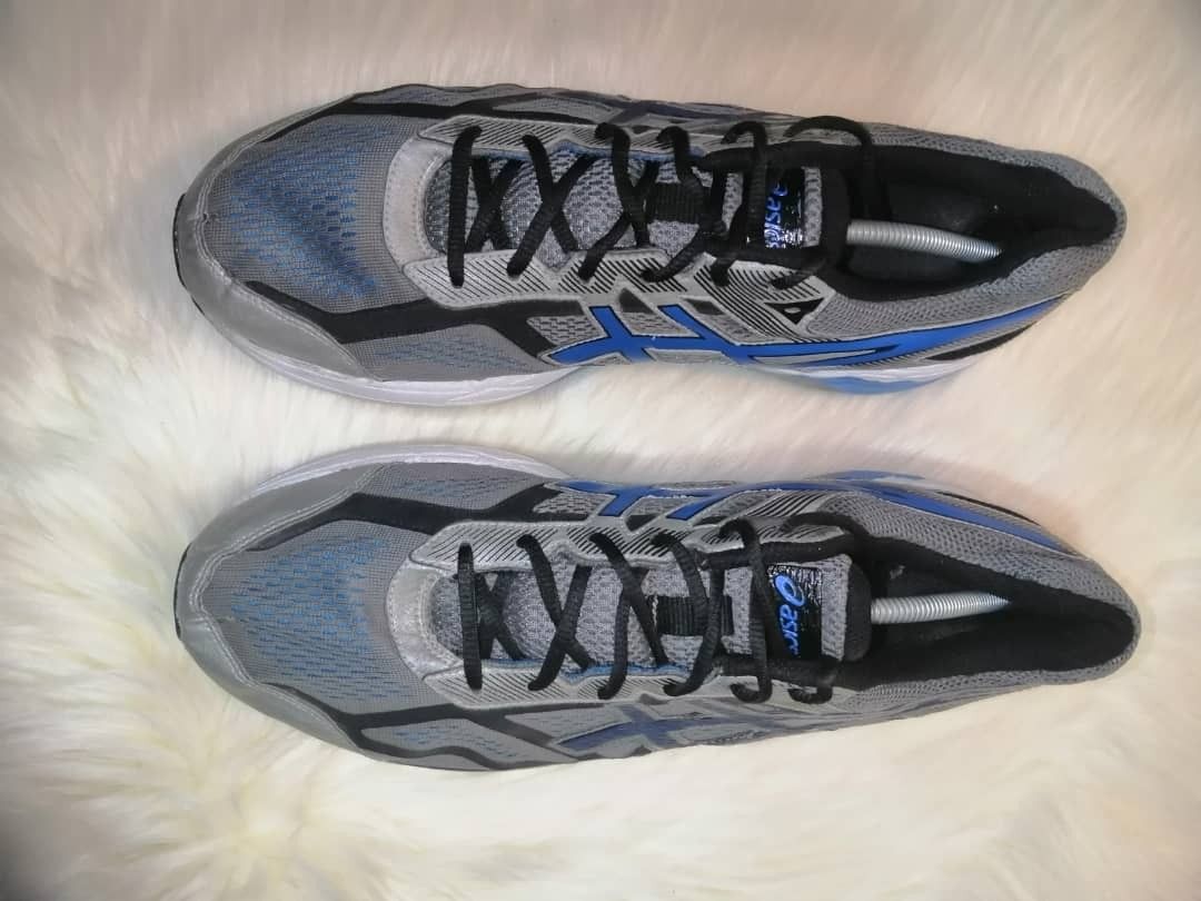 Asics men's online gel-foundation 12