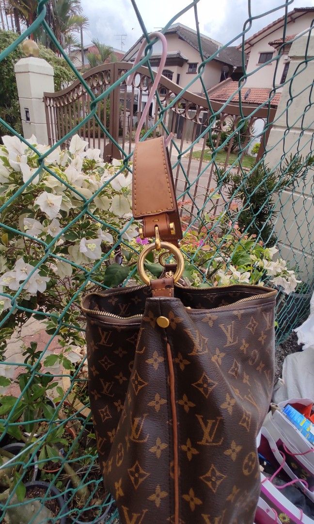 AUTHENTHIC LOUIS VUITTON SULLY MM, Luxury, Bags & Wallets on Carousell