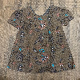 (Category: ) located in . Submitted by peek_a_preloved (Listing ID 1207348334, Image 1). Description: .