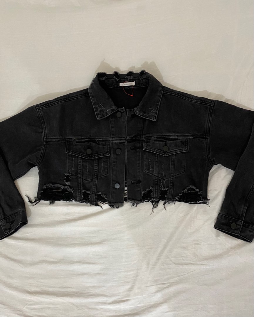 Women Black Denim Heart Pockets Crop Jacket