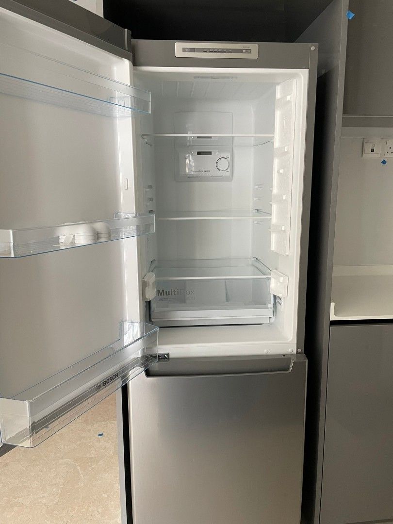 Bosch KGN33NL30, TV & Home Appliances, Kitchen Appliances