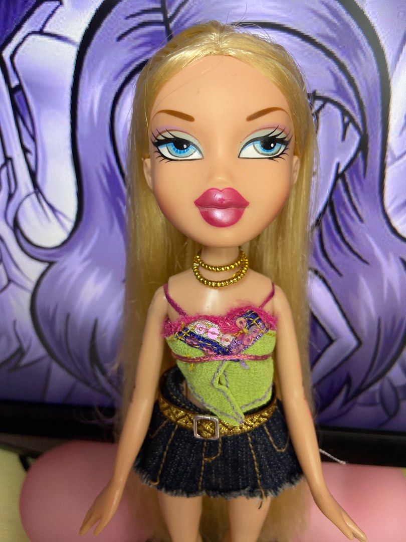 Bratz Doll - Genie Magic Cloe 