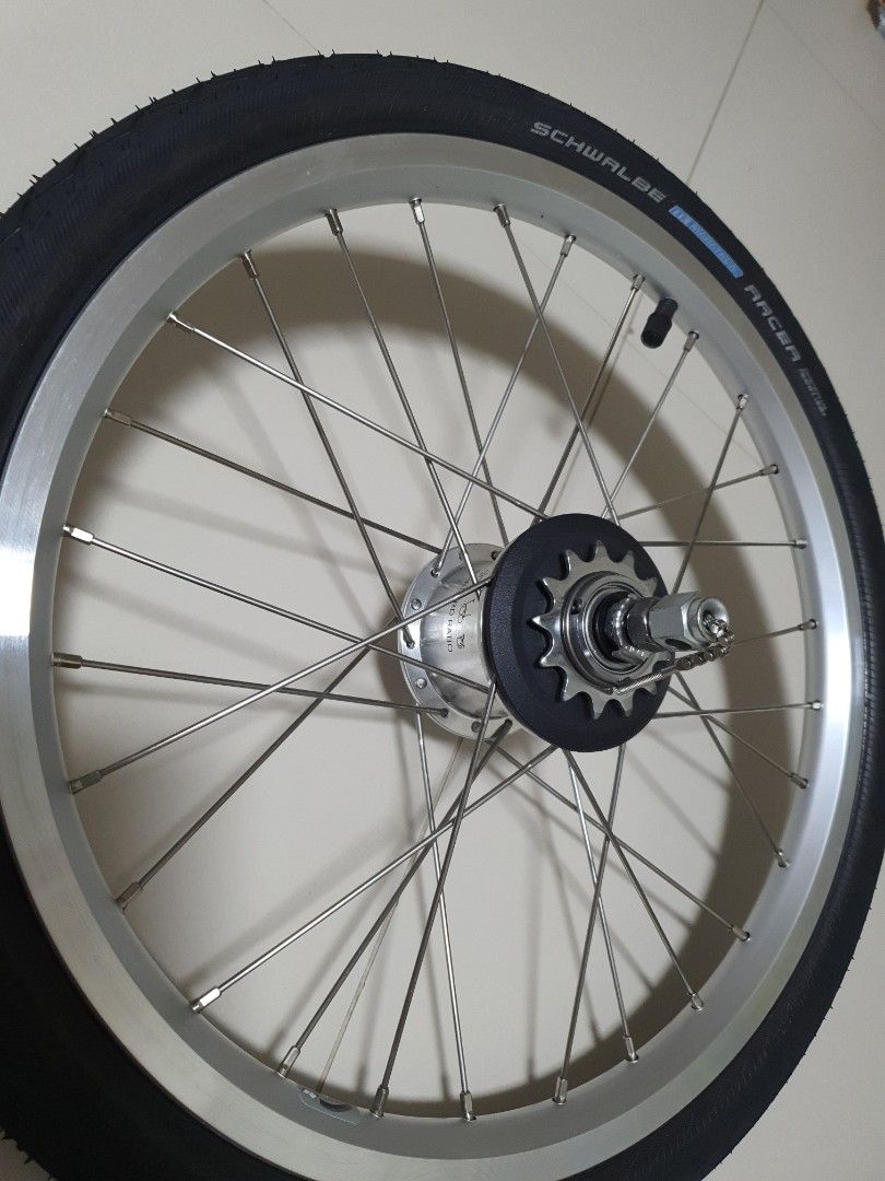 Brompton wheelset complete with tube and tires, Sports Equipment