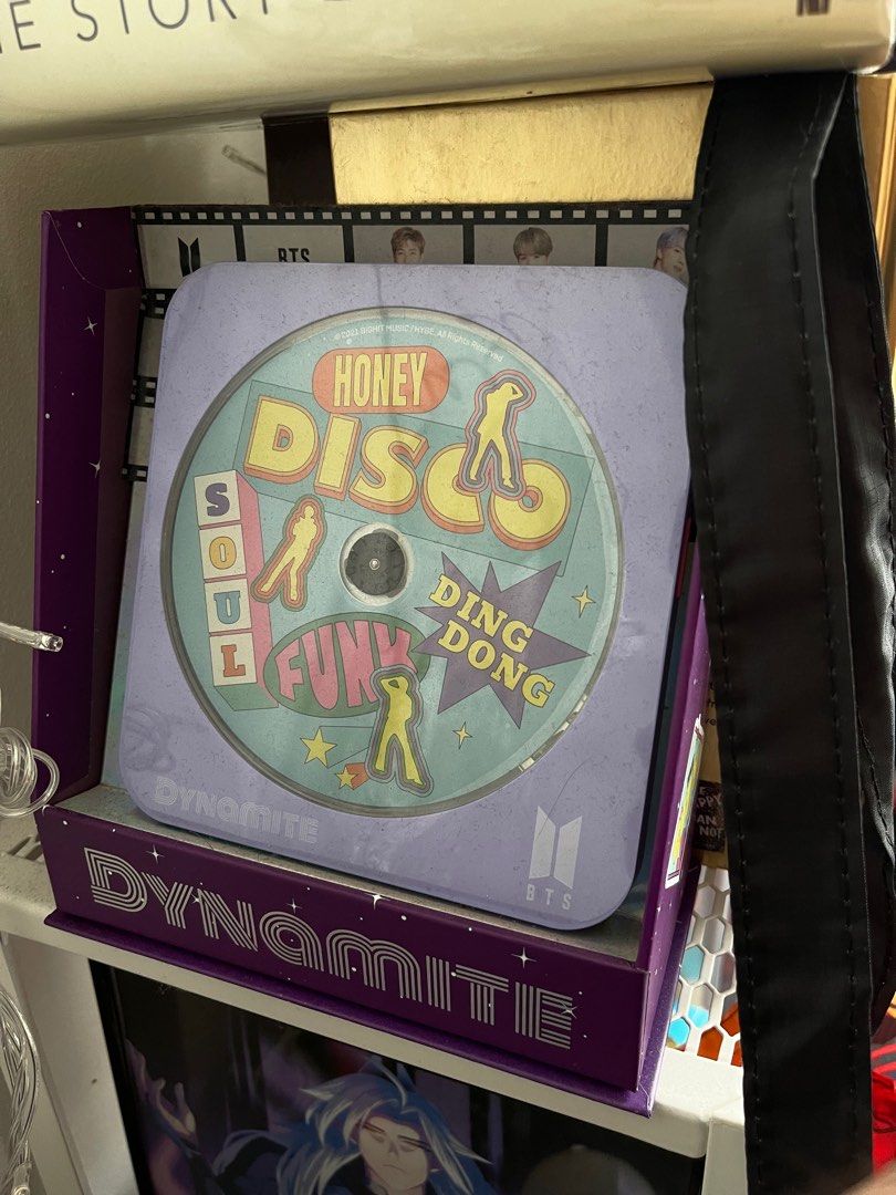 BTS CD player, Hobbies & Toys, Memorabilia & Collectibles, KWave on