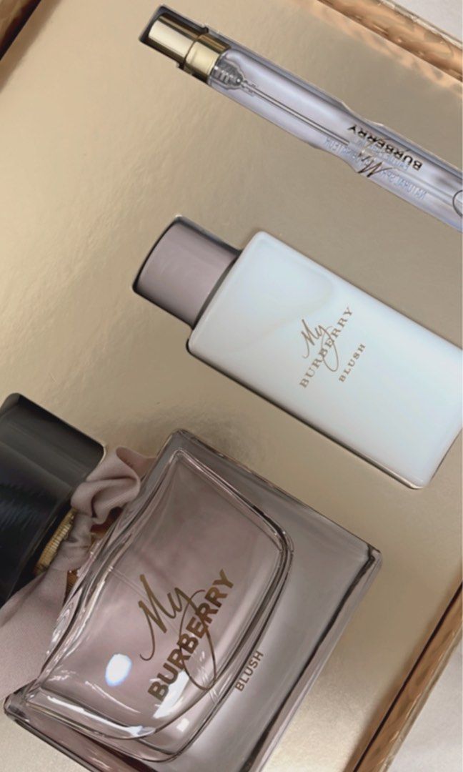 burberry blush gift set Beauty Personal Care Fragrance Deodorants on Carousell