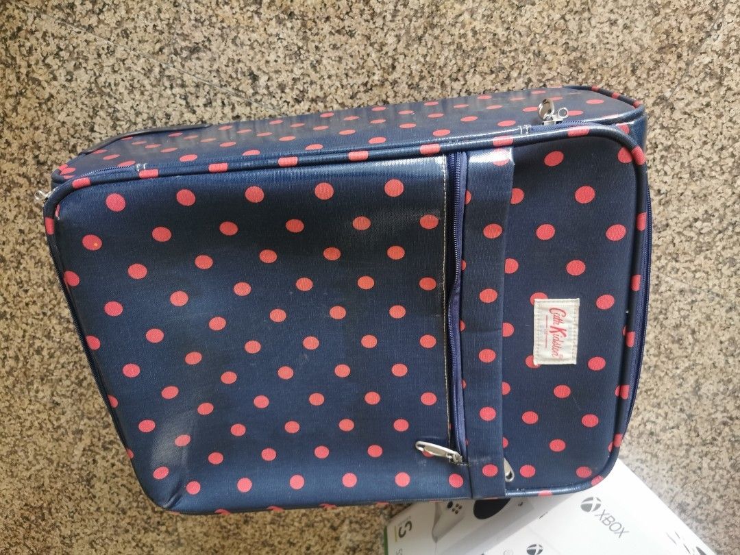 Cath kidston luggage bag cabin size, Women's Fashion, Bags & Wallets