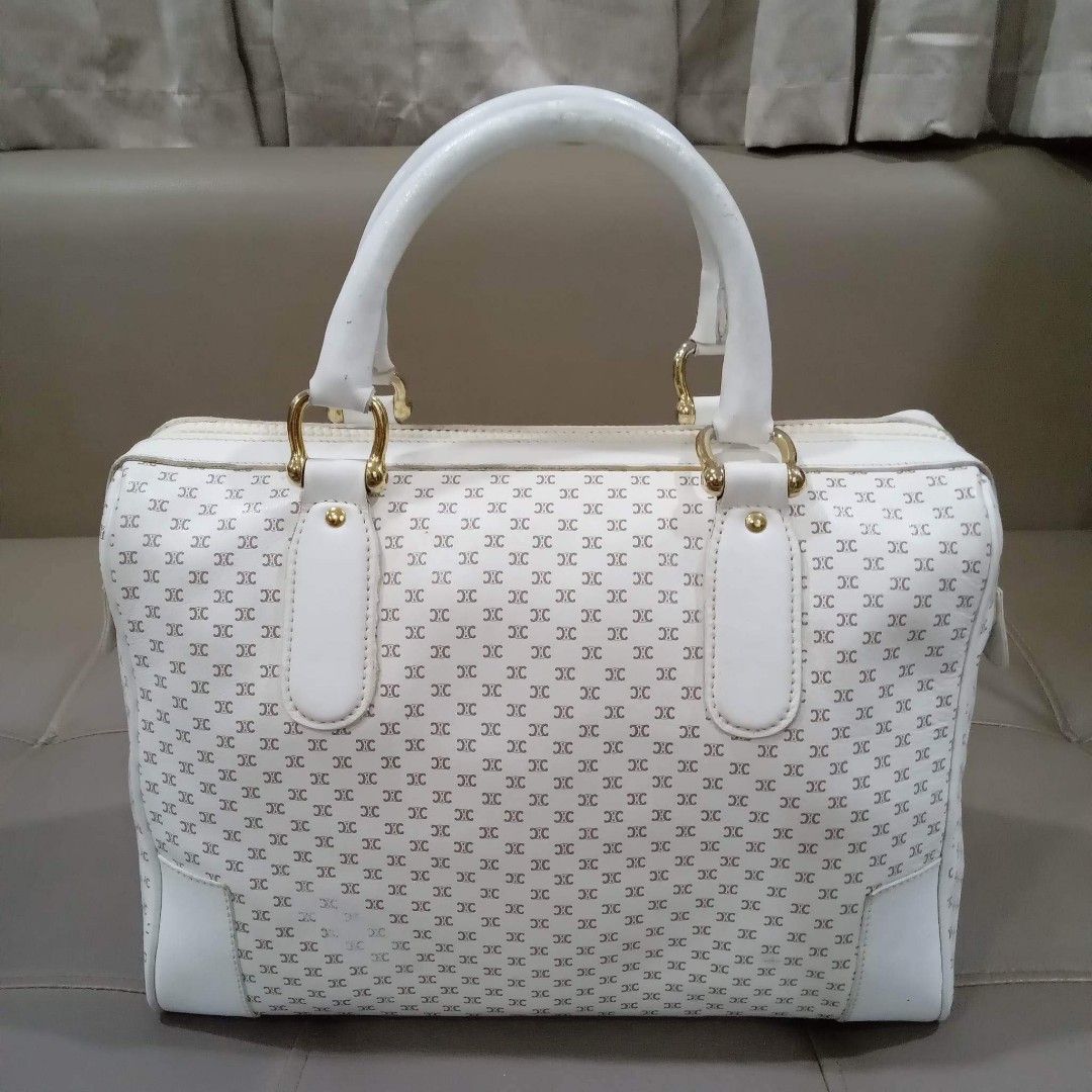Celine Handbag (Category: Luxury Bags & Wallets) located in Taguig. Submitted by esa.agustin (Listing ID 1207330556, Image 1). Description: Otiginal Celine white leather boston type handbag. Size 29 cm. Made in Italy..