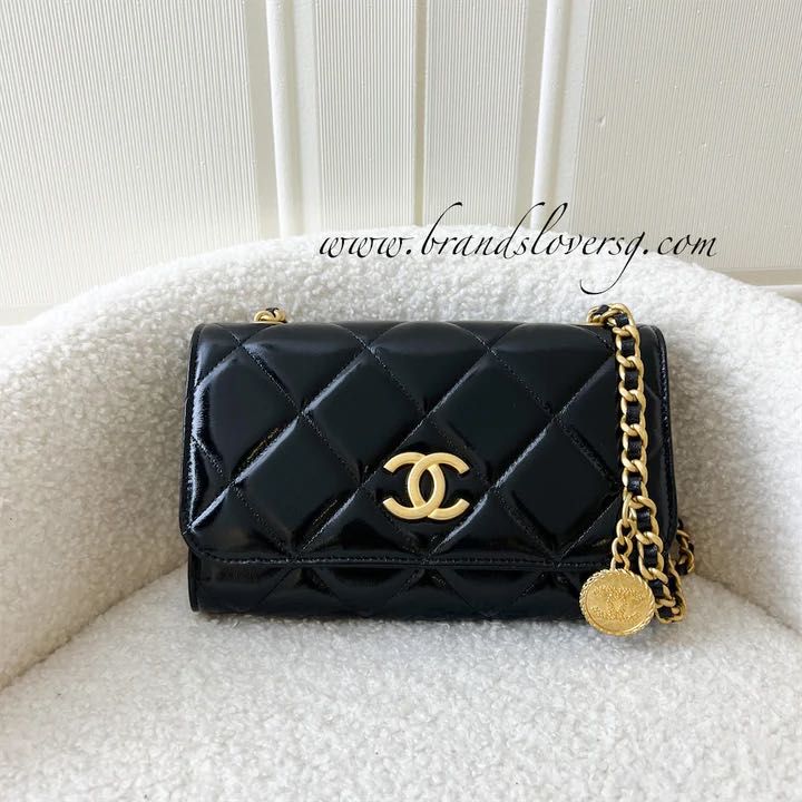 ✖️SOLD✖️ Chanel 22k Gold Medallion Wallet on Chain WOC in Glossy Black  Lambskin AGHW