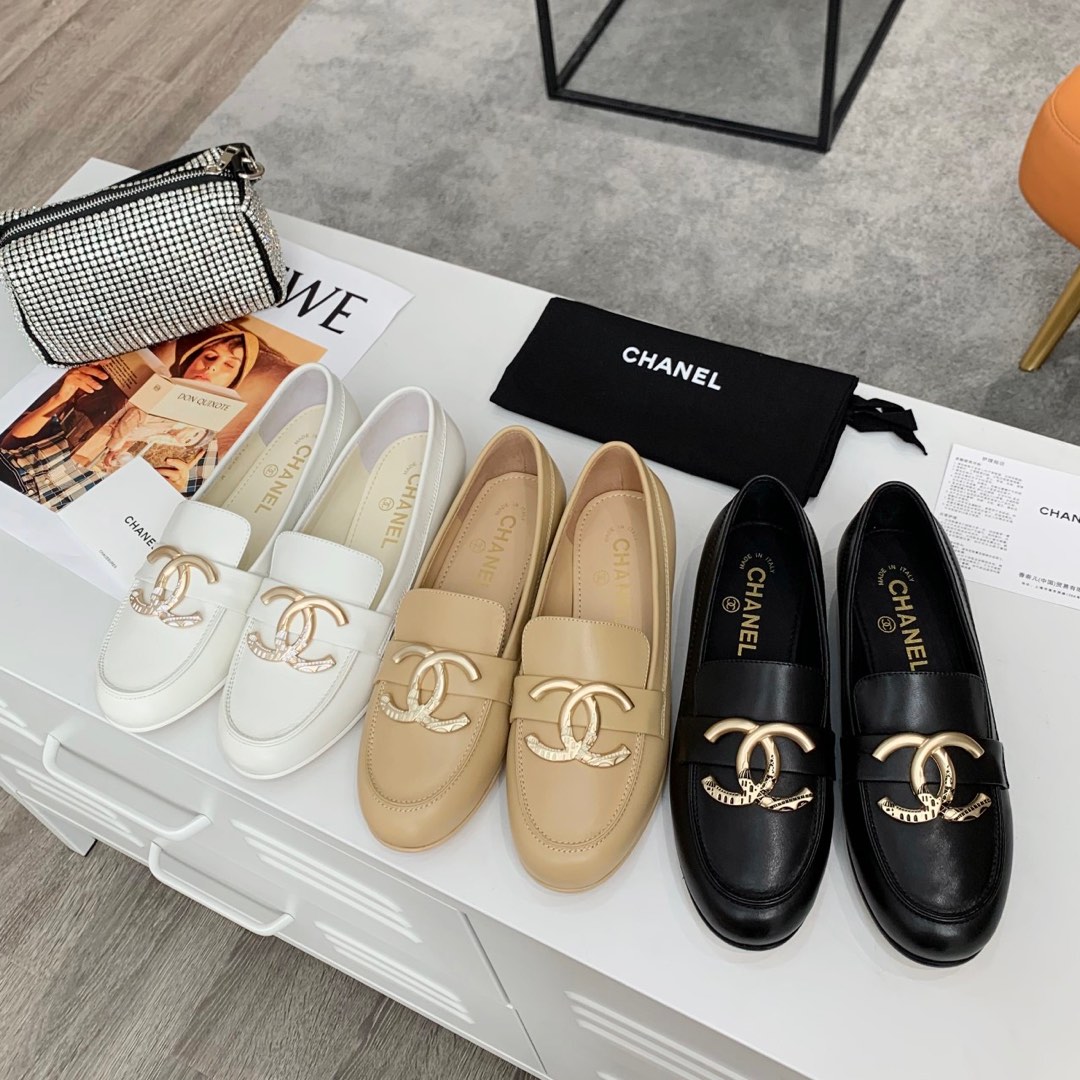 Chanel loafers, Women's Fashion, Footwear, Loafers on Carousell