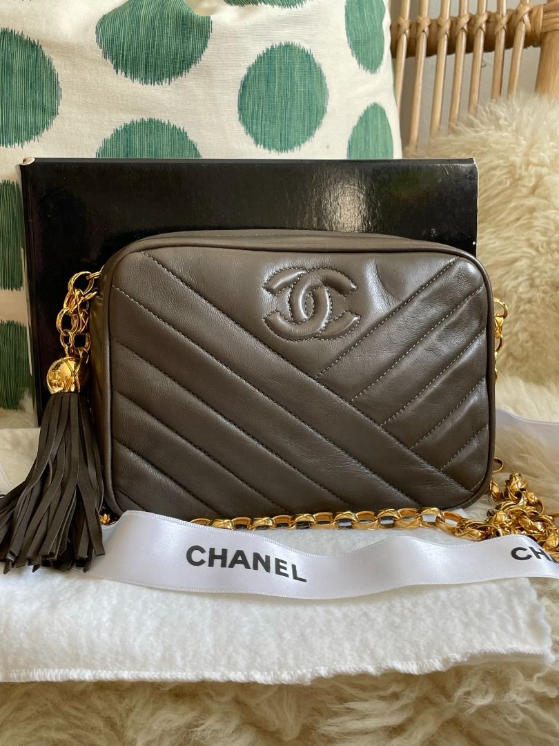 Chanel Olive Green Lambskin Camera Bag 24K Gold Bijoux, Luxury, Bags &  Wallets on Carousell