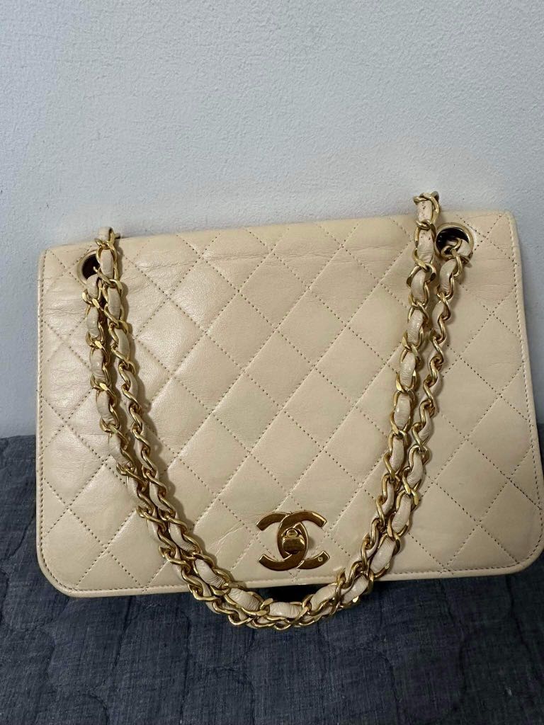 Chanel Vintage Flap Shoulder Bag, Luxury, Bags & Wallets on Carousell