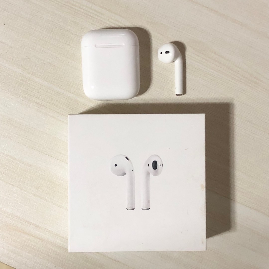 Right Airpod Gen 2 only (Original) , Audio, Earphones on Carousell