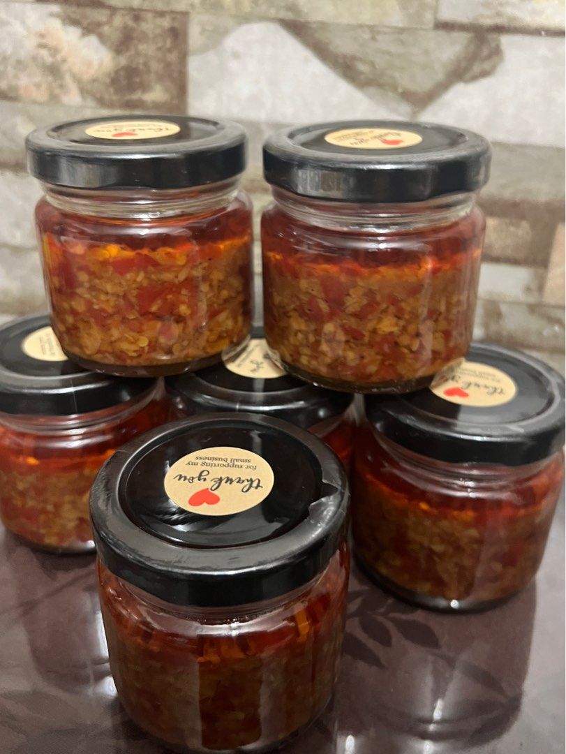 Chili Garlic Sauce (Category: Spice & Seasoning) located in Quezon City. Submitted by jlc1105 (Listing ID 1206234559, Image 3). Description: Pure chili and garlic sauce. 120ml per bottle. Swak pang negosyo. Open for rebranding. .