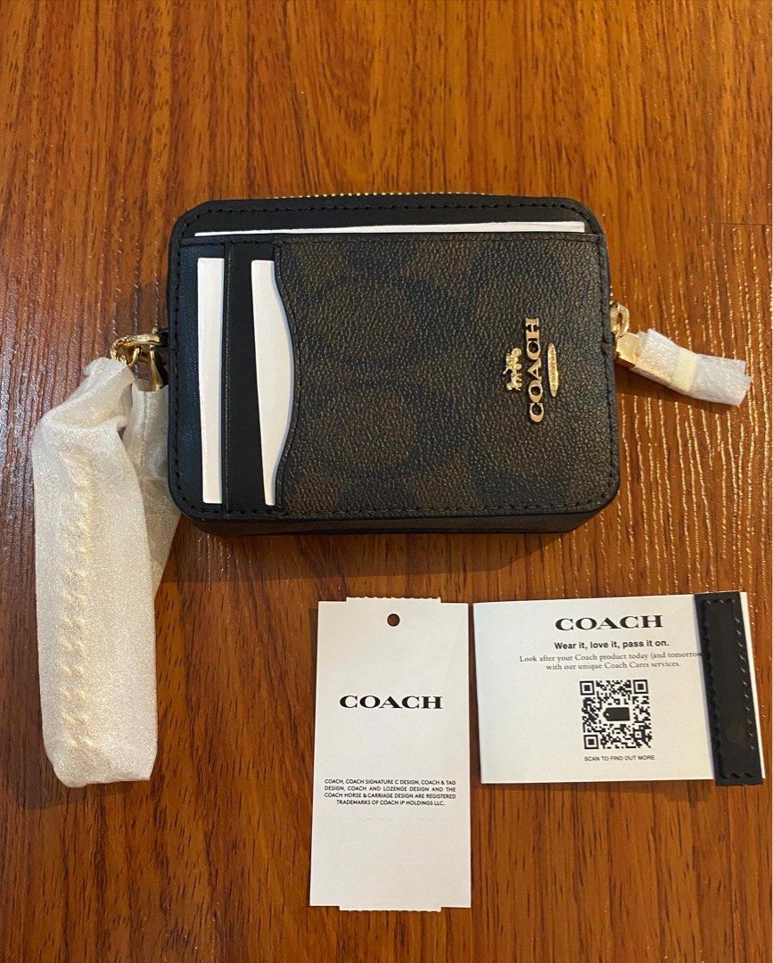 Coach Zip Card Case, Luxury, Bags & Wallets on Carousell