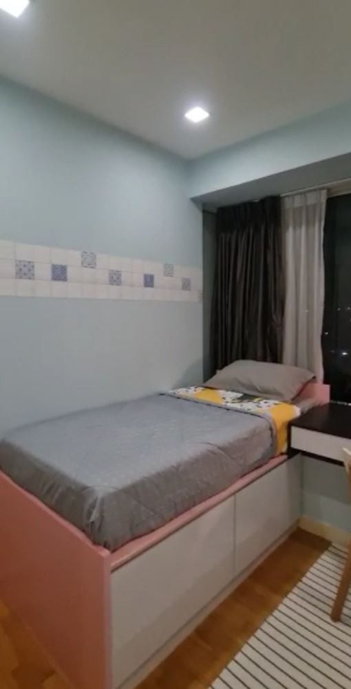 Cosy Common Room Above Jurong Point & Boon Lay MRT Station, Property