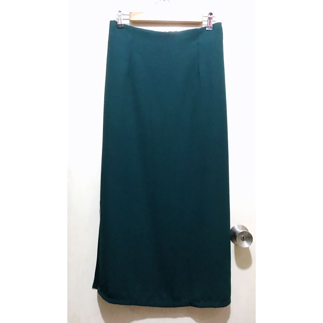 Emerald Green Sheer Maxi Skirt Womens Fashion Bottoms Skirts On Carousell 3235