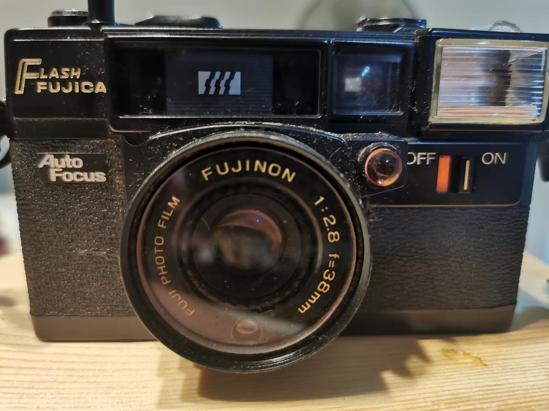 Fujifilm FLASH Flash Fujica Auto Focus Camera (Made in 1978