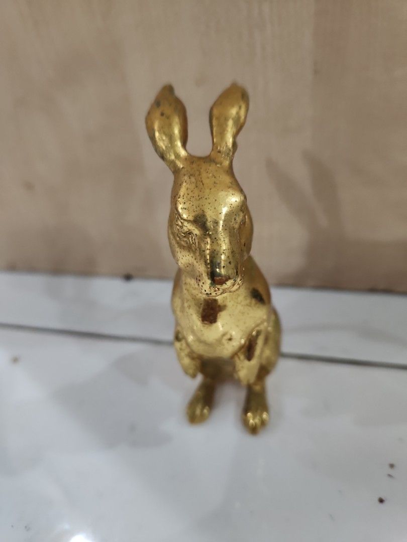 Gold rabbit statue, Hobbies & Toys, Toys & Games on Carousell
