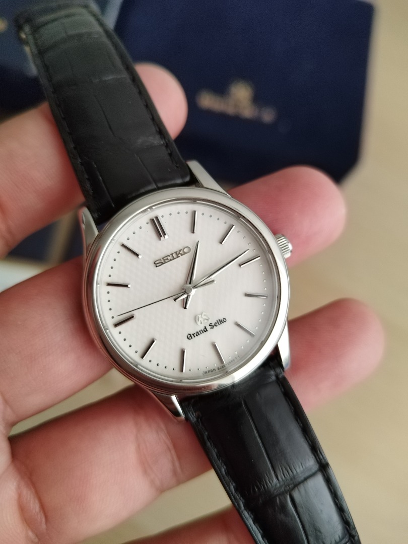 Grand Seiko SBGF029 8J55 35mm Quartz, Luxury, Watches on Carousell