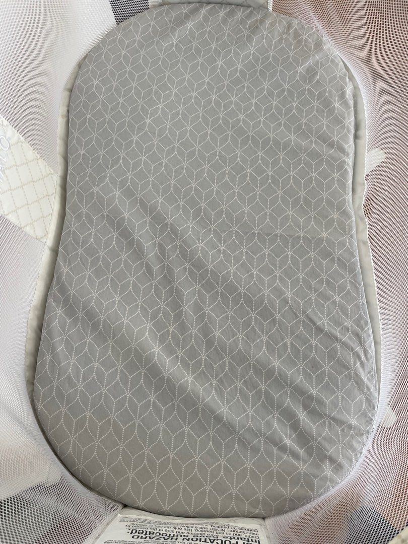 HALO Bassinest Essentia Series incl. Newborn Insert, Babies & Kids