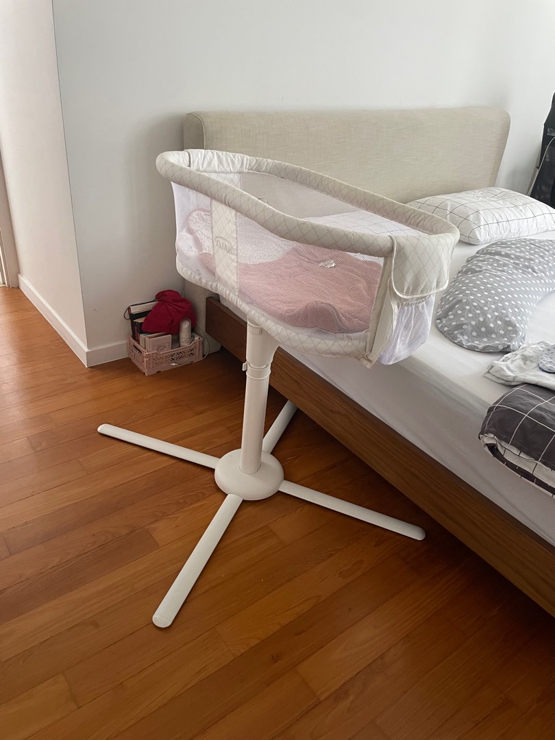 HALO Bassinest Essentia Series incl. Newborn Insert, Babies & Kids