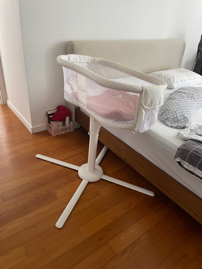 HALO Bassinest Essentia Series incl. Newborn Insert, Babies & Kids