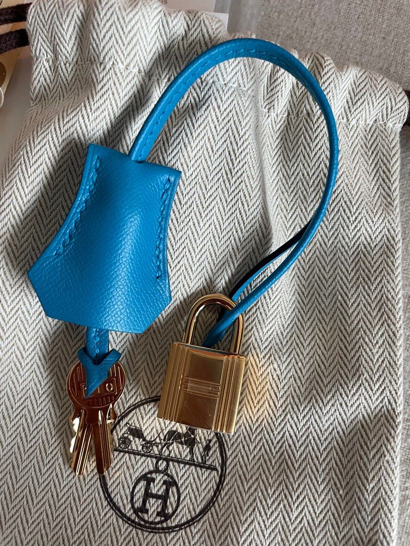 Hermes Kelly II 28 Sellier Veau Madame of Bleu Frida Handbag