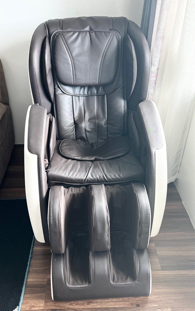 Hiro massage chair, Health & Nutrition, Massage Devices on Carousell