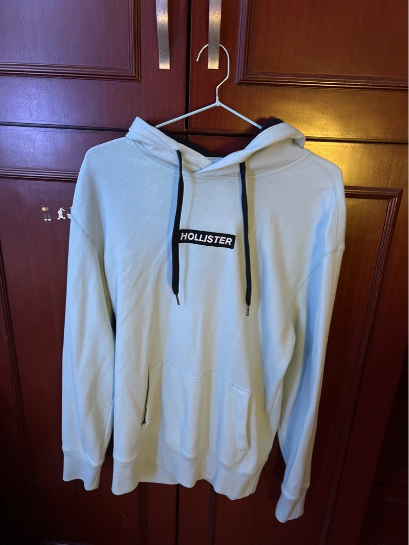 Hollister hoodie box logo hot sale