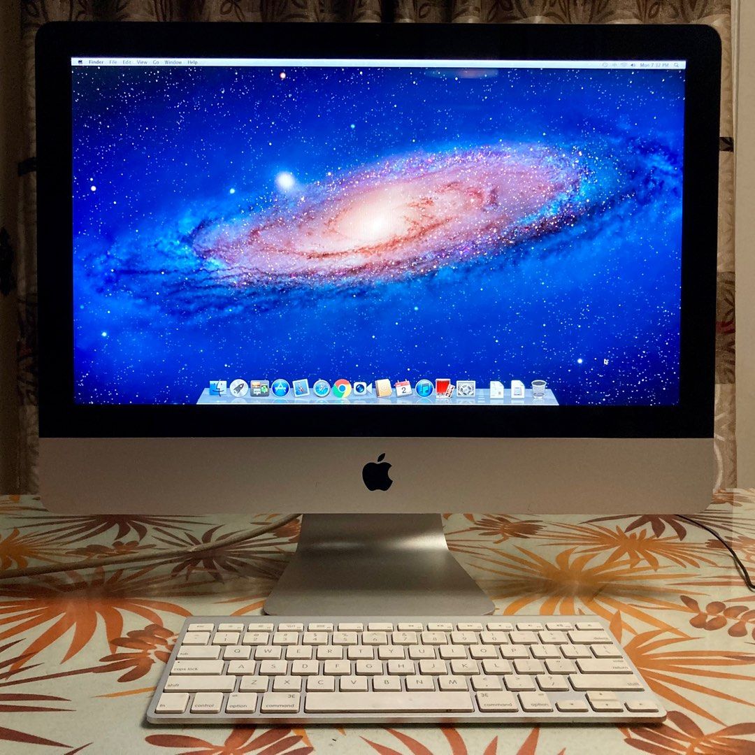 apple iMac 21.5-inch Mid 2011 デスクトップ型 - Macデスクトップ