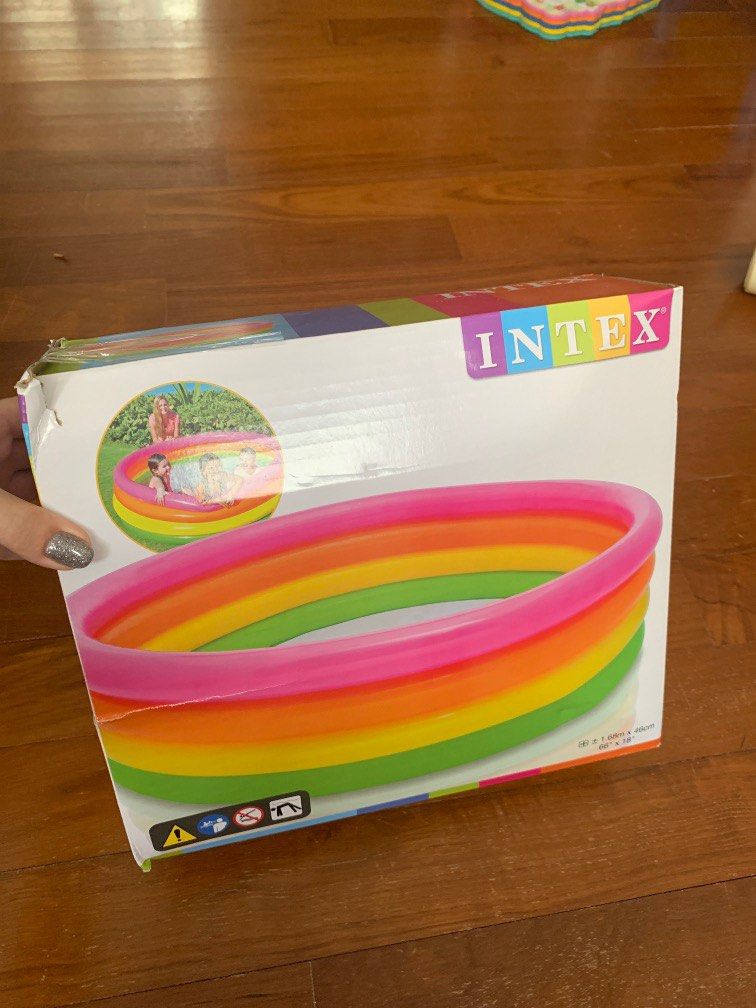 Inflatable swimming pool for kids (1.87m), Sports Equipment, Sports