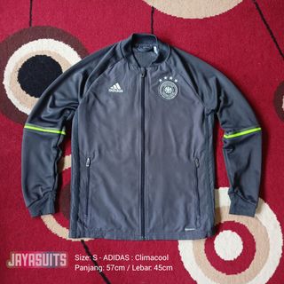 (Kategori: ) berada di . Dikirim oleh jayasuits (ID iklan 1207299827, Gambar 1). Deskripsi: .