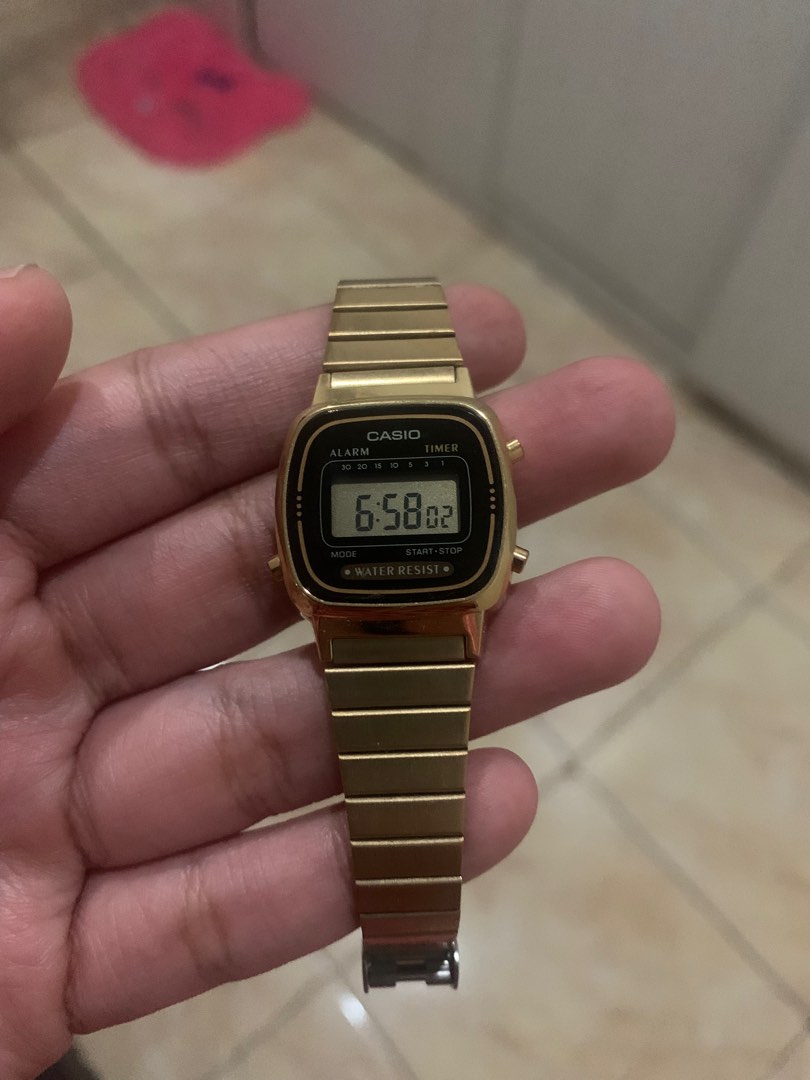 Casio smartwatch gold Clearance