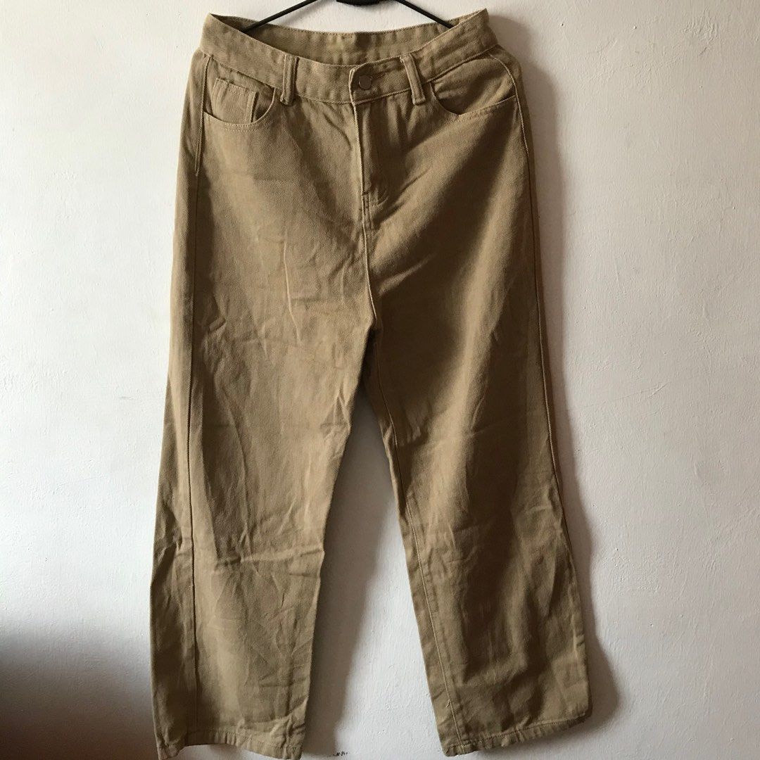 Light Khaki Jeans, Women's Fashion, Bottoms, Jeans & Leggings on Carousell
