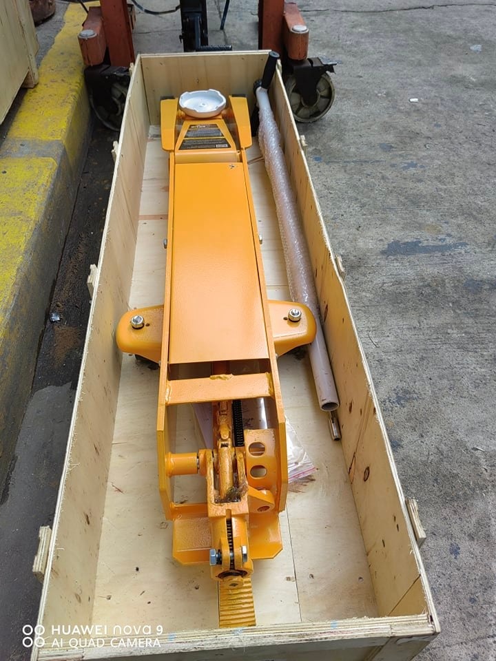 Long Bed Crocodile Jack, Commercial & Industrial, Industrial Equipment
