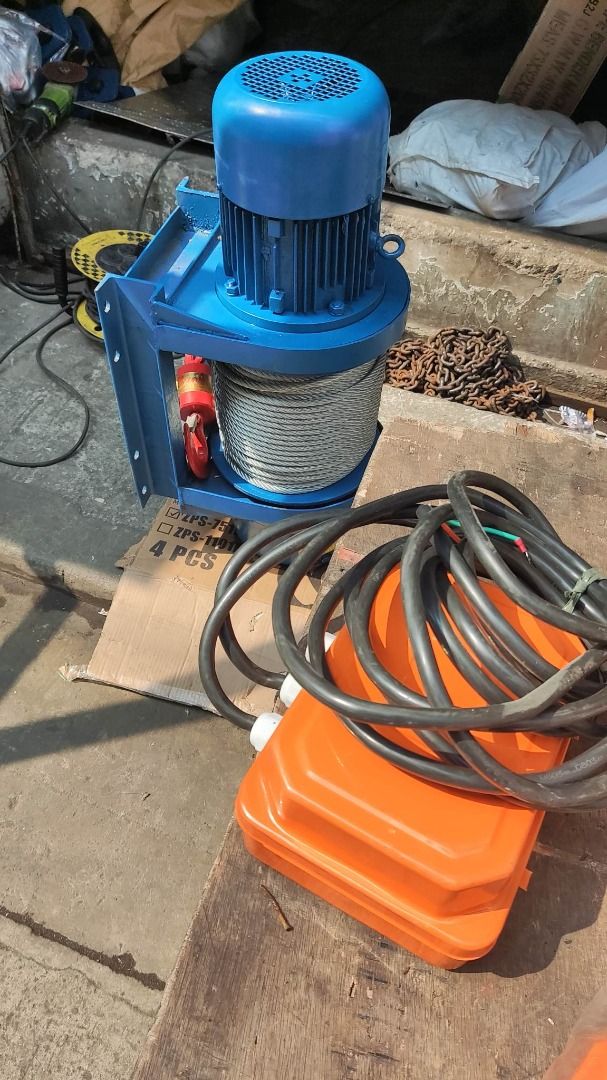 LONG ELECTRIC WINCH with WIRE ROPE, Commercial & Industrial, Industrial ...