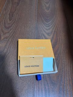 LV gift card , receipt holder, 🎀, Luxury, Accessories on Carousell