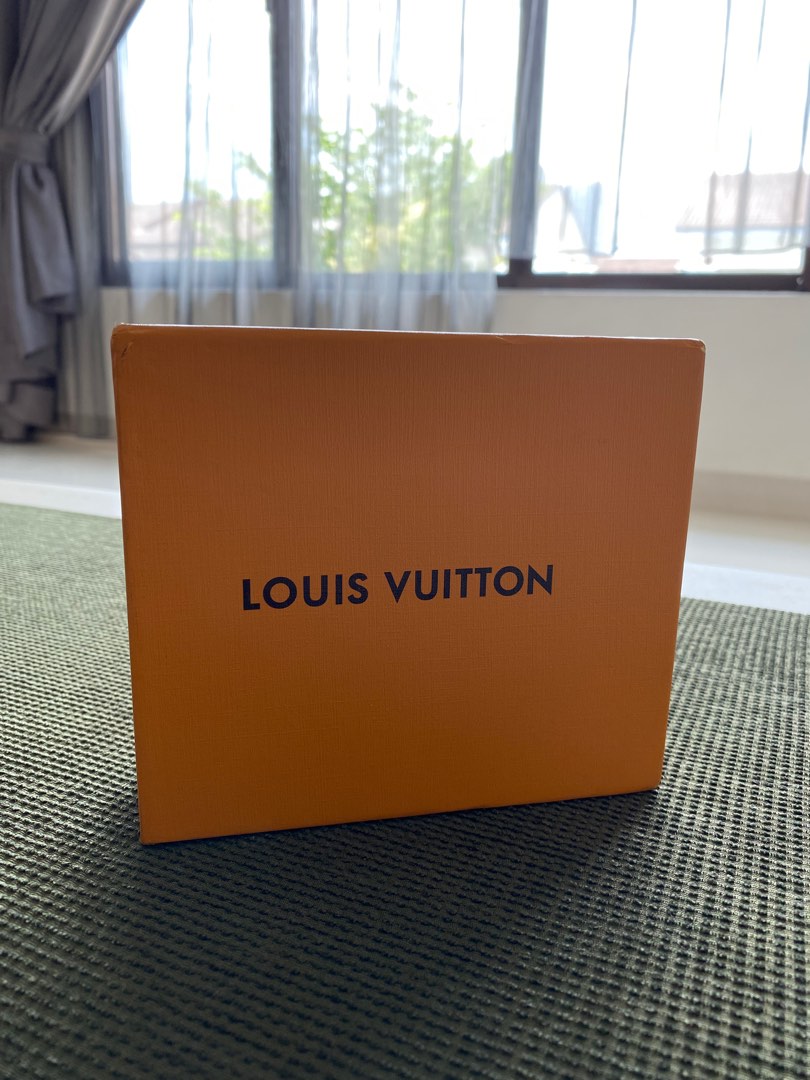 Louis Vuitton wallet box
