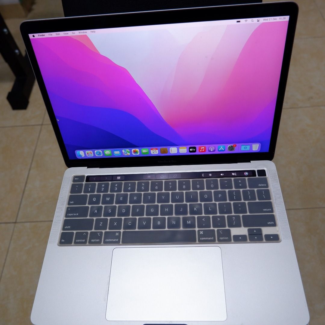 MacBook Pro 2020 13 Inch 2.0 GHz Quad i5 RAM 16GB 512GB SSD ML7L