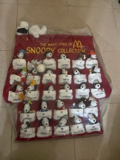 麥當努史露比職業布公仔28隻(绝版)  The McDonald’s Many Lives of Snoopy Series Complete Display