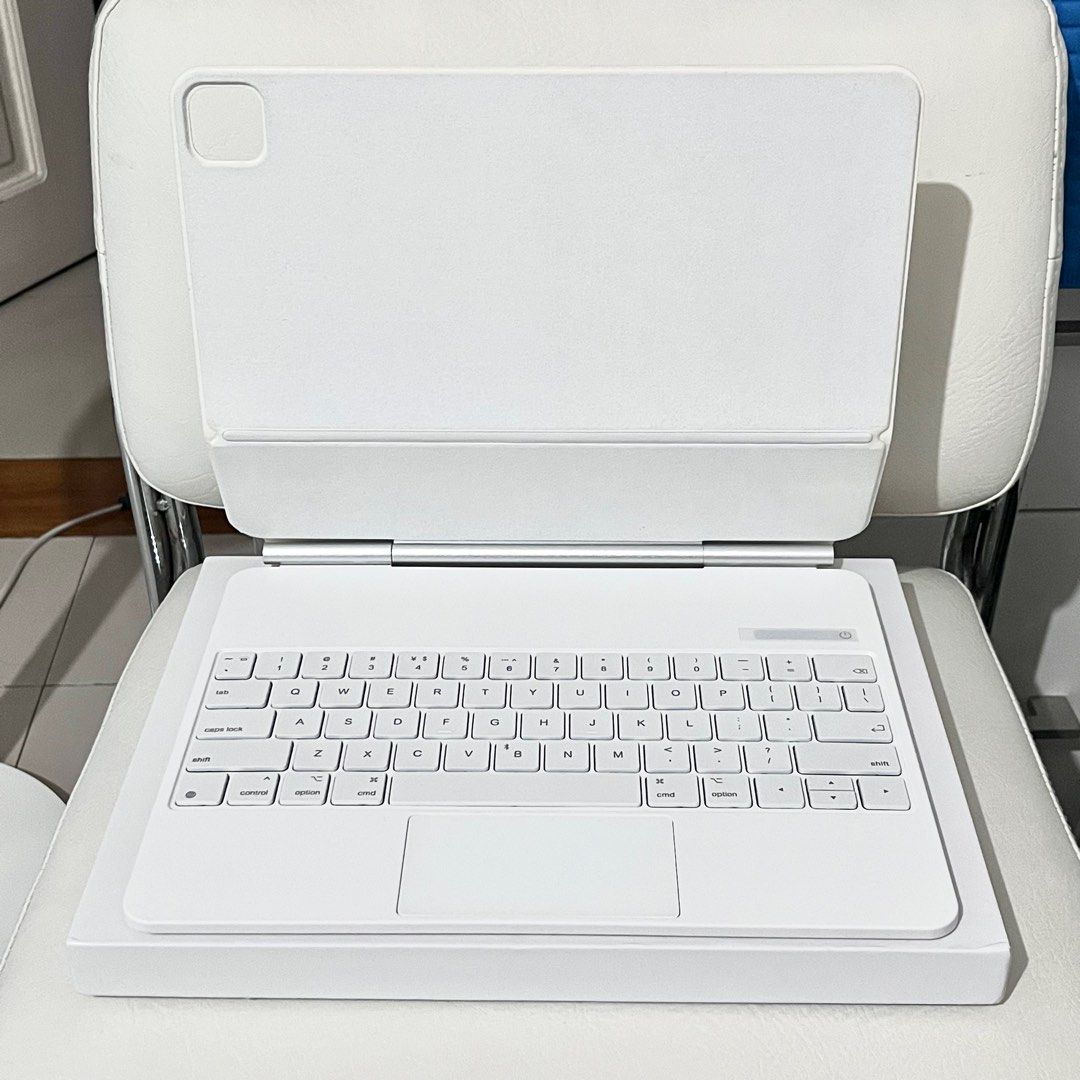 MeeWoo Magic Keyboard for iPad Pro 12.9” (2020 / 2021 / 2022) in White
