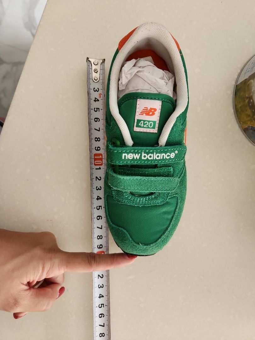 New Balance 420 Kids shoe
