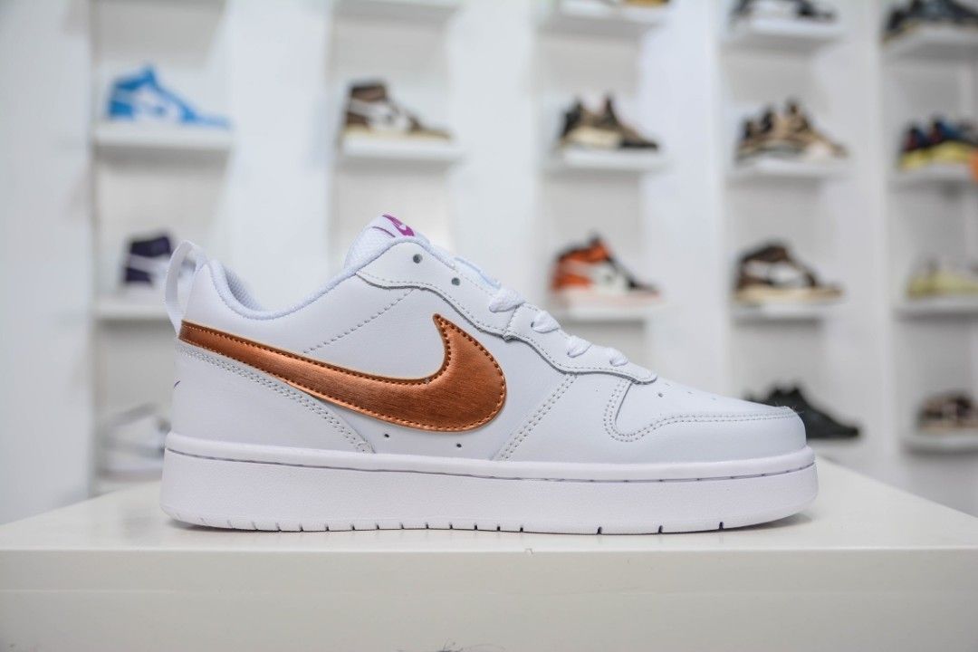 Nike court best sale borough low gold