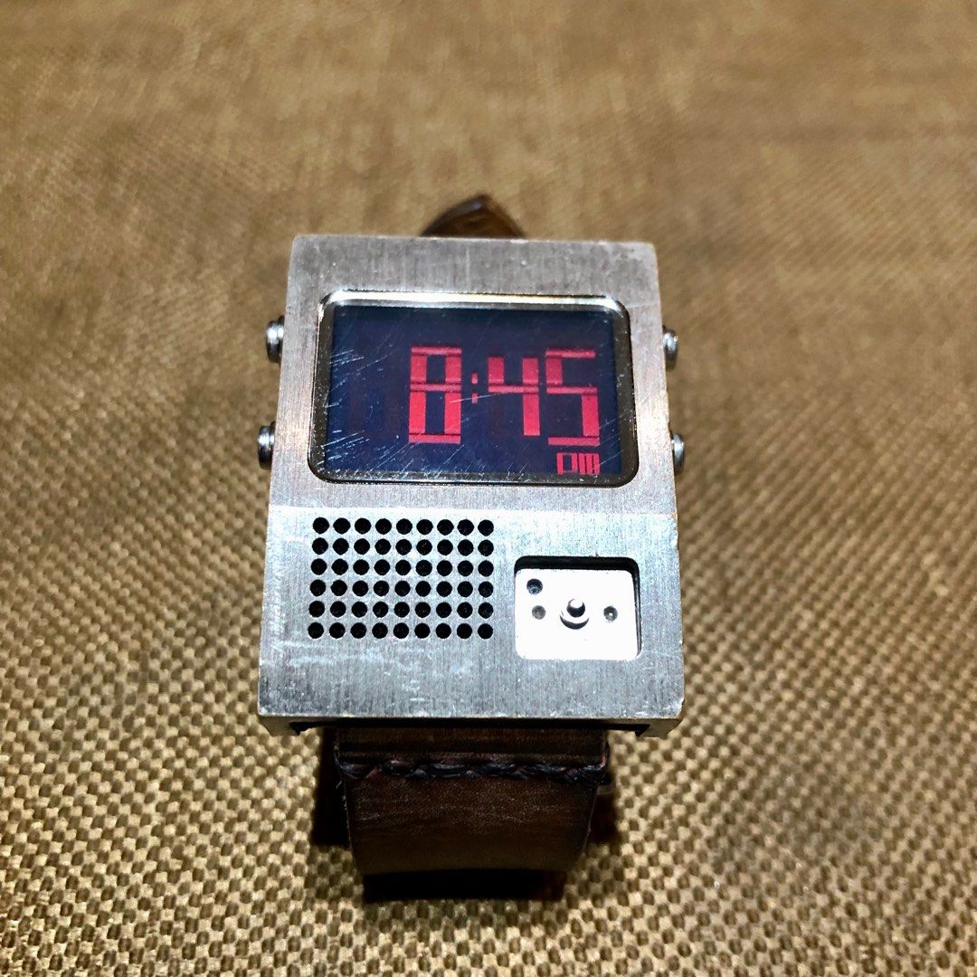 Nixon metal dork top