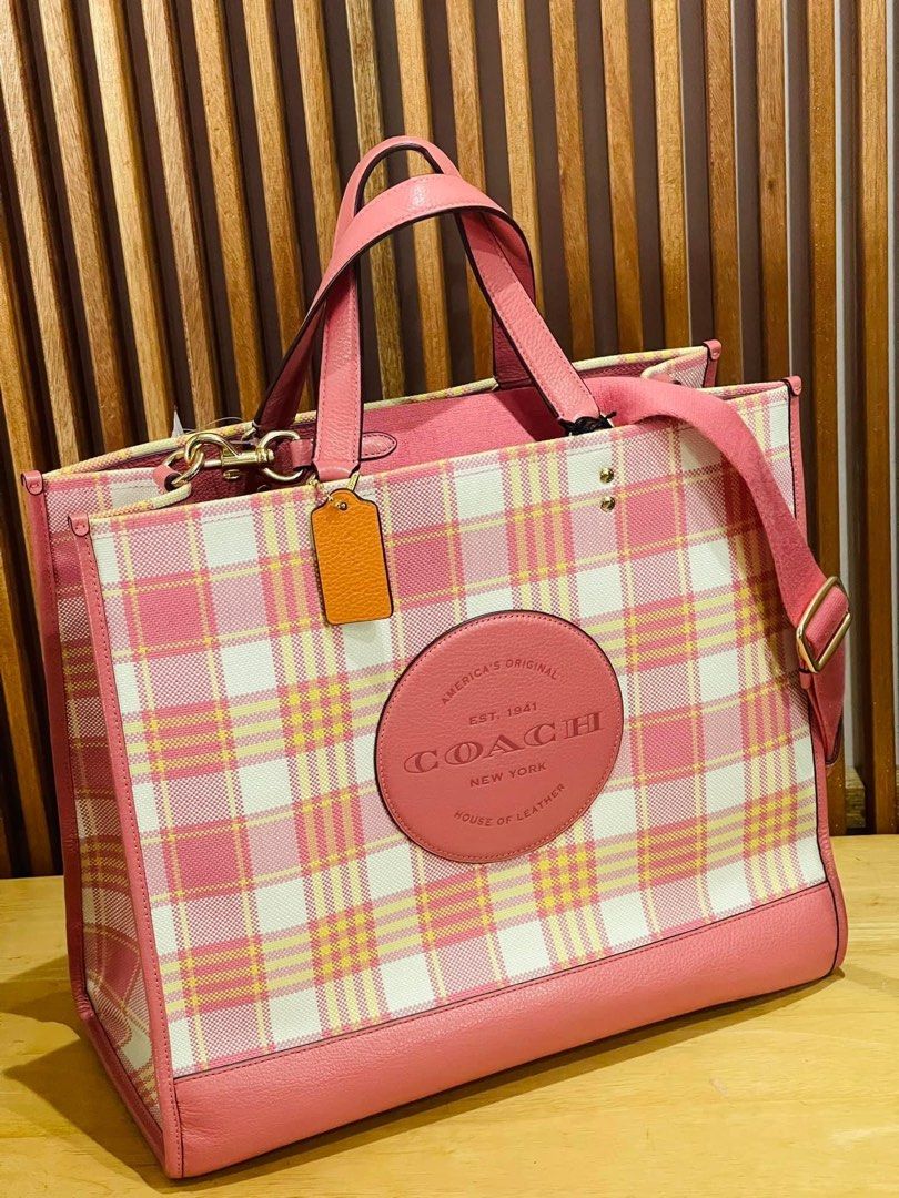 💯ORIGINAL DEMPSEY 40 PLAID PINK (Category: Luxury Bags & Wallets) located in Quezon City. Submitted by ashongsstore (Listing ID 1207228482, Image 1). Description: 🐎C0ACH NEW COLLECTION🐎 🇵🇭ONHAND🇵🇭 DEMPSEY ‼️Please look at our pictures as that is exactly what you are purchasing‼️ 💯GUARANTEED ORIGINAL AND AUTHENTIC or TRIPLE YOUR MONEY BACK! Not REPLICA, OEM, TOP GRADE QUALITY, AUTHENTIC QUALITY or Any other Terms to DENOTE FAKE! 😎 . . . D