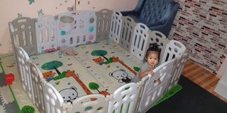 (Category: ) located in . Submitted by well.loved_pre.loved (Listing ID 1207201426, Image 1). Description: .