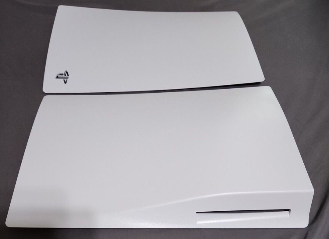 Playstation 5 Console Cover - Disc Editon PS5 *NEW* (Category: Cases & Covers) located in Manila. Submitted by techsmartph (Listing ID 1207253595, Image 1). Description: Unused. Replaced immediately upon opening of console..