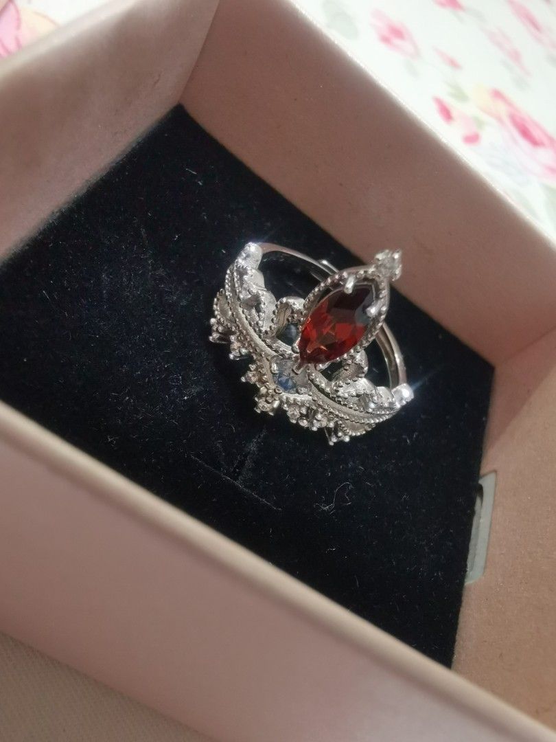 Garnet crown ring store