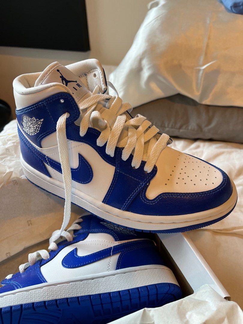 royal blue jordan 1 mid